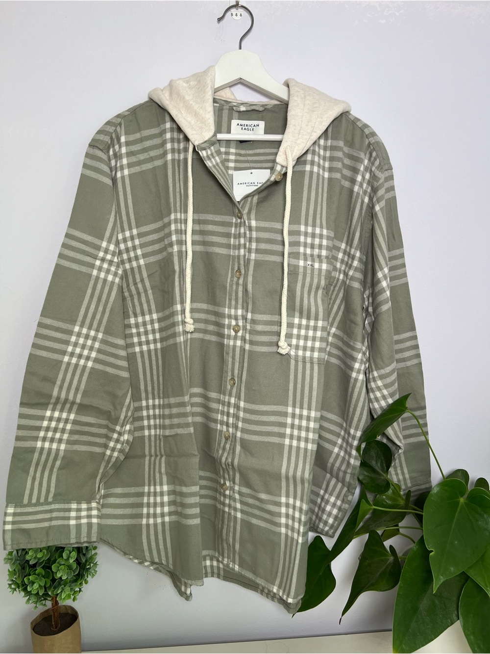 American Eagle Green & White Plaid Button-Up Shirt – XXL – NWT